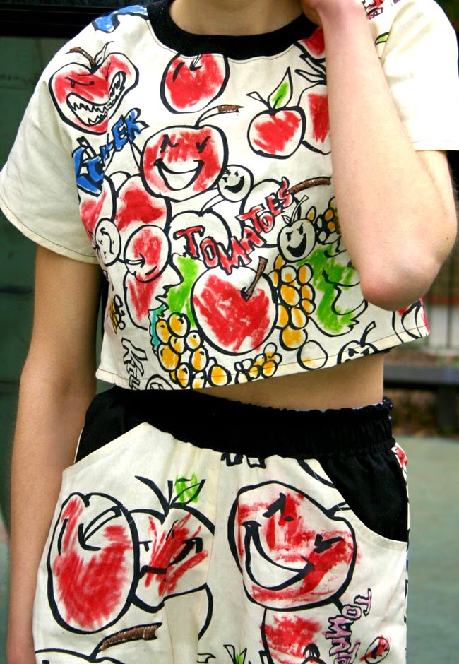 typical freaks, tomato print, crop top, kawaii