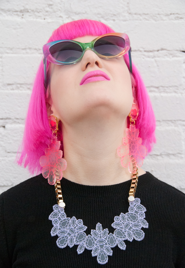 unif sunglasses, kanokkorn lamlert, hot pink hair
