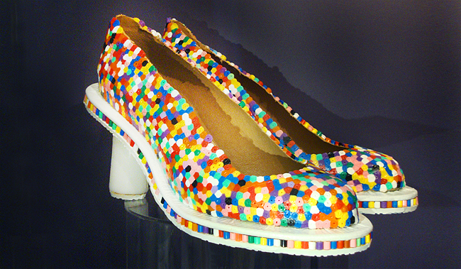 Beaded shoes exhibition The Bead Goes On Museum of bags & purses Amsterdam Museum of bags and purses, amsterdam, beaded shoes