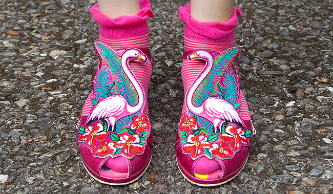miss l fire, flamingo shoes, pink sandals
