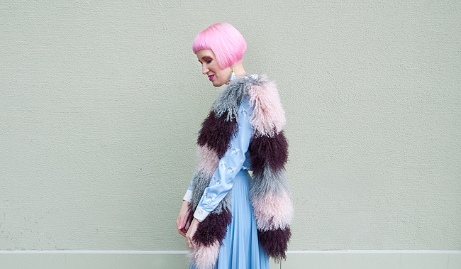 Sara is in Love with… blogger style fashion pastel look pleated skirt mongolian sheep skin scarf florence bridge miss patina cat collar shirt ego pink boots marc b. bag pink suzywan deluxe pink hair tassel earrings Florence Bridge, sheepskin scarf, winter look