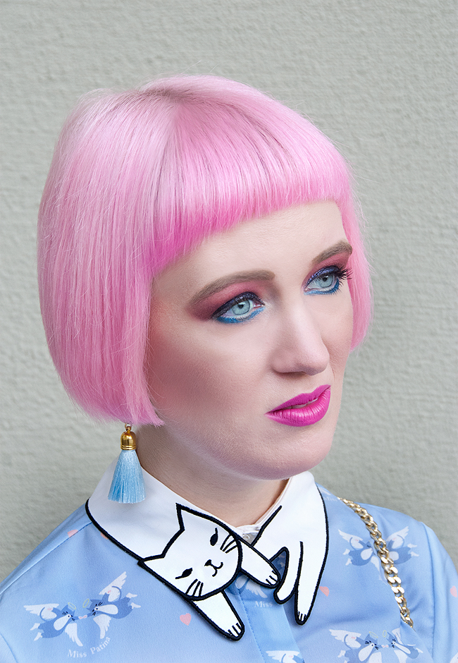 Sara is in Love with… blogger style fashion pastel look pleated skirt mongolian sheep skin scarf florence bridge miss patina cat collar shirt ego pink boots marc b. bag pink suzywan deluxe pink hair tassel earrings cat collar, miss patina, pink hair