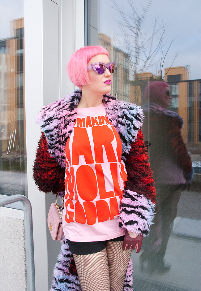 House of Holland, slogan tshirt, shaggy coat