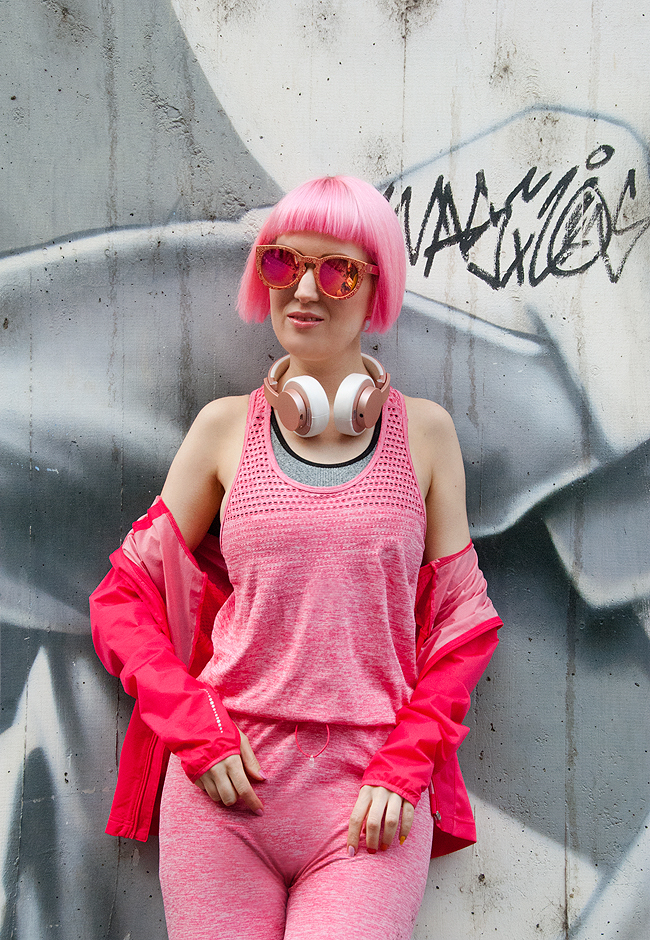 Sara is in Love with… blogger swissfashionblogger street wear sports healthy life runner vegan craft skechert wink wood urbanist pink pinkhair swissfashionblogger, sports look, running