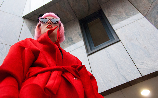 M.Luna, red coat, fashion
