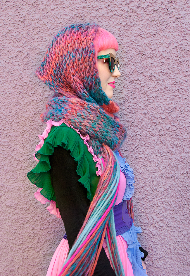 knitted scarf, komono sunglasses, winter look