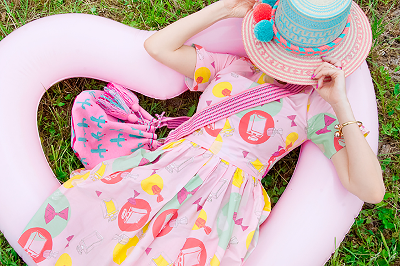 Swiss Influencer, pink summer dress, devoi clothing