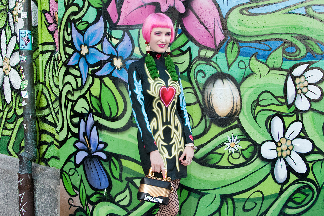 Sara is in Love with: Swiss influencer, pink hair, street style