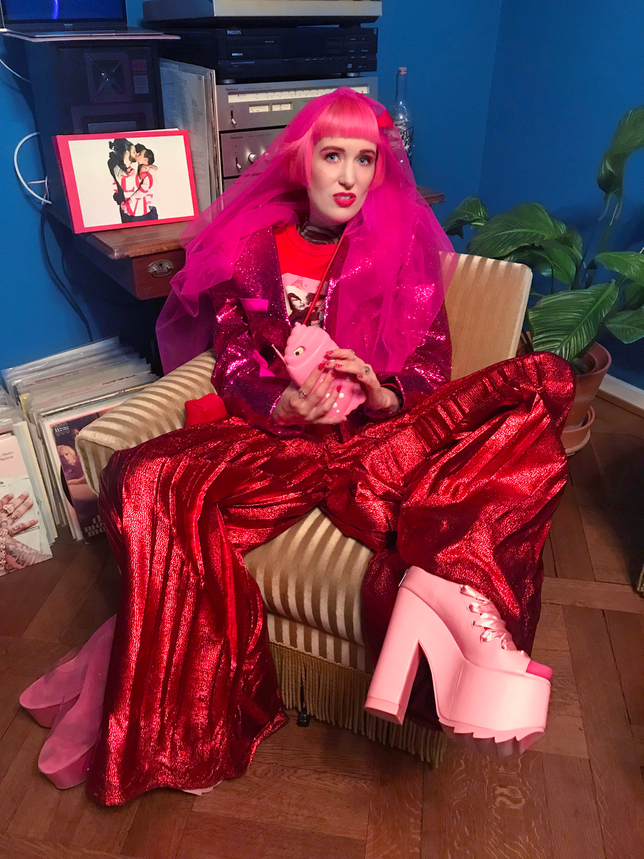 Sara is in Love with… Jacqueline Loekito genderless fashion red pink Papin Madness