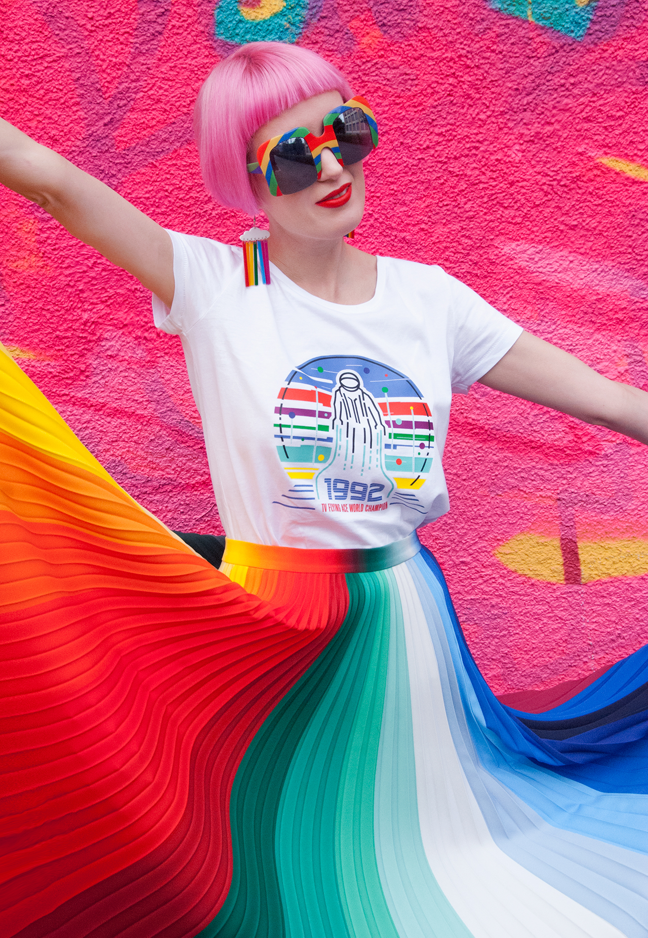 Sara is in Love with… Rainbow Skirt, Colourful look, Swiss fashion blogger