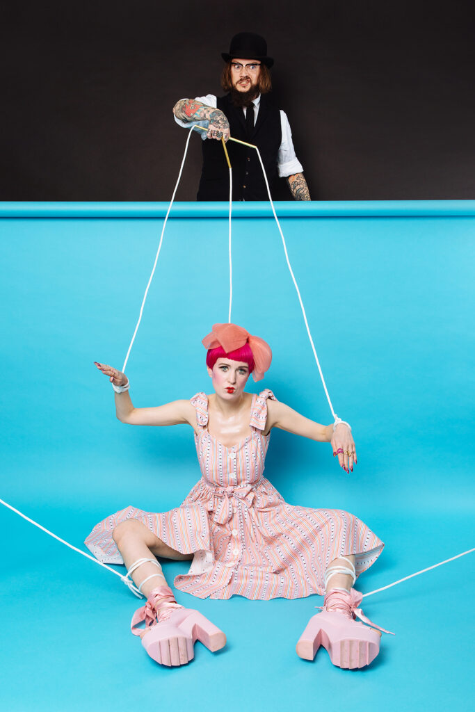 Sara is in Love with… puppet pupeteer vivetta